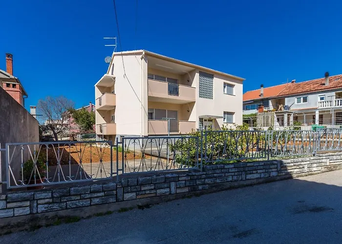 Oleander Бибинье