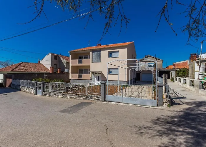 Oleander Бибинье